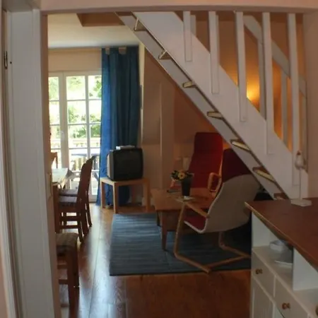 Apartment 03_blau_weiss 3